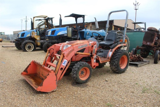 KUBOTA B2320 | FOR PARTS AND REPAIRS