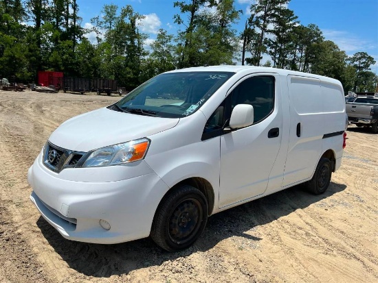 2017 NISSAN