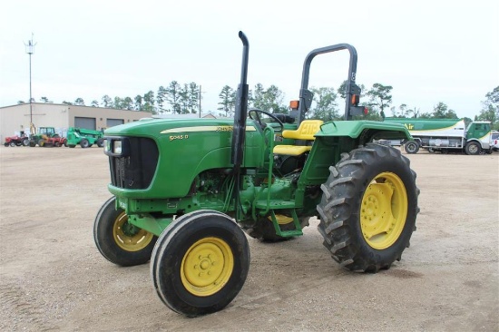JOHN DEERE 5045D TRACTOR