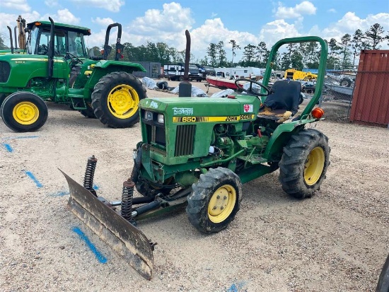JOHN DEERE 650 TRACTOR