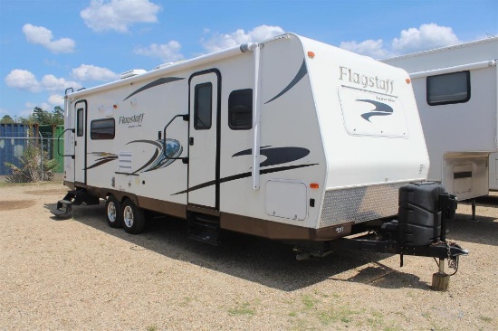 2015 FOREST RIVER FLAGSTAFF 26FT TRAVEL TRAILER