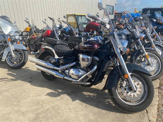 2015 SUZUKI BOULEVARD