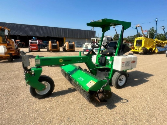 2015 LAY-MOR SM300 SELF-PROPELLED BROOM