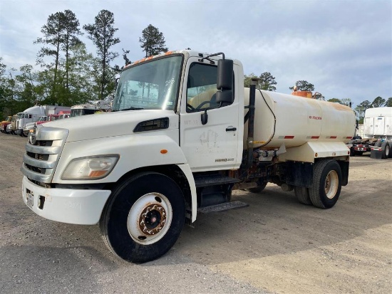 2011 HINO 268 4X2 WATER TRUCK