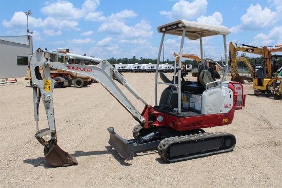 2017 TAKEUCHI TB216 HYBRID MINI EXCAVATOR