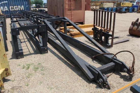 LOT OF PILE DRIVING LEADS