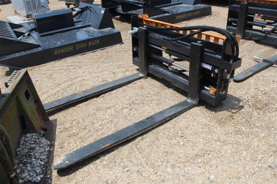 WOLVERINE PALLET FORK