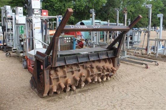 TUSHOGG MULCHER ATTACHMENT