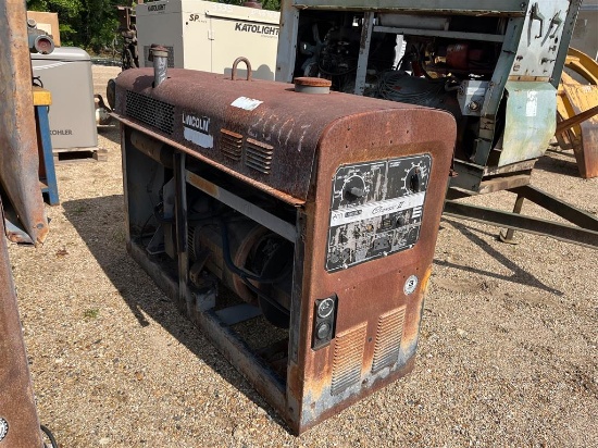 LINCOLN CLASSIC II WELDING MACHINE