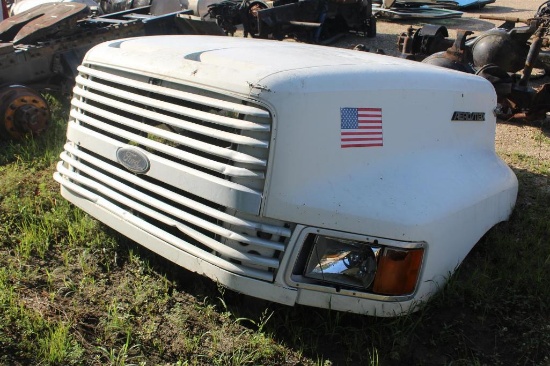 FORD AEROMAX TRUCK HOOD