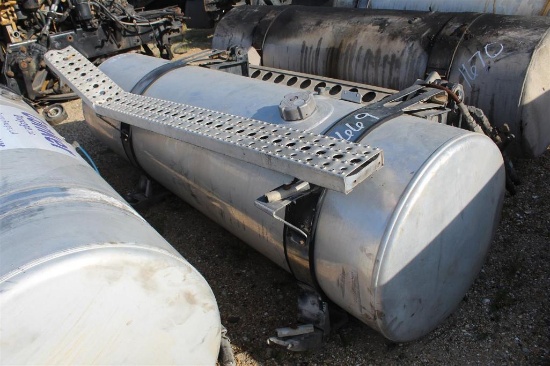 140 GALLON TRACTOR TRUCK FUEL TANK