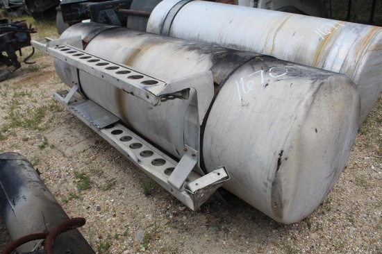140 GALLON TRACTOR TRUCK FUEL TANK
