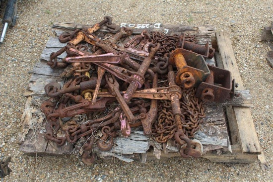 PALLET OF RATCHET AND PULL BINDERS WITH CHAIN LINKS