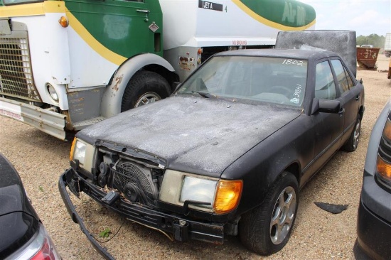 1989 MERCEDES-BENZ 300 | FOR PARTS OR REPAIR