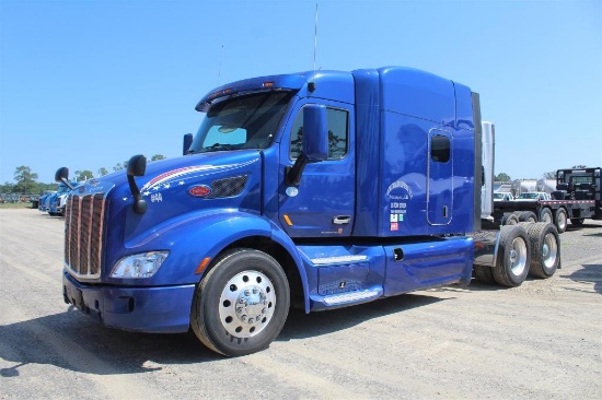 2017 PETERBILT 579