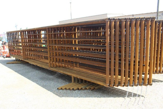 LOT OF (10) PANELS WITH GATE