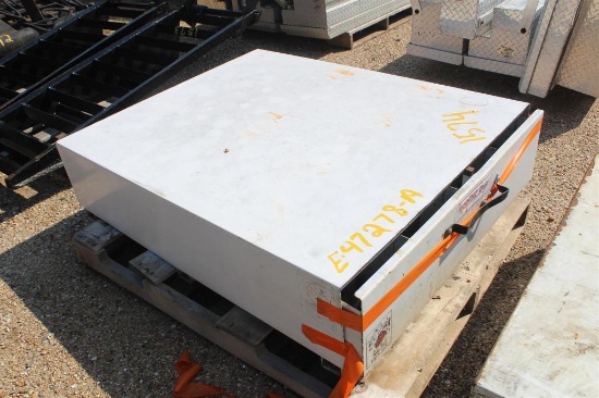 WEATHER GUARD PULL OUT TRAY TOOL BOX