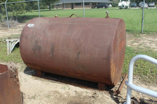 750 GALLON TANK