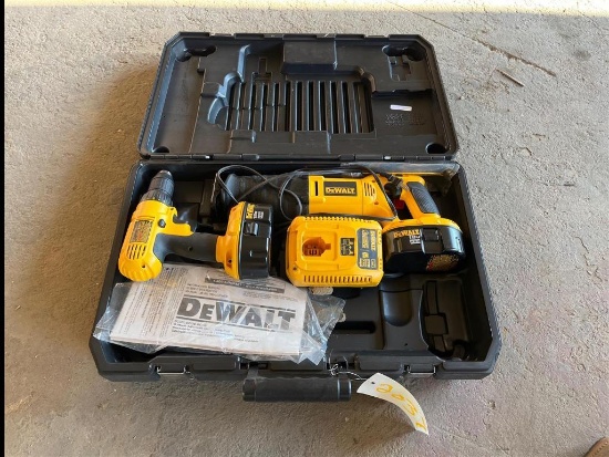 DEWALT 18V COMBO SET DRILL DRIVER AND SAWSALL
