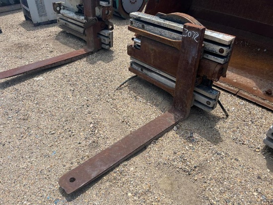 FORK FRAME WITH FORKS