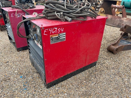 LINCOLN DC400 WELDING MACHINE