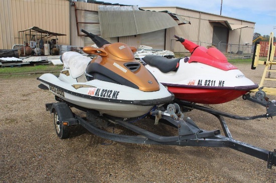 1997 SEADOO/ 2001 BOMBARDIER JET SKIS | NO TITLE ON TRAILER