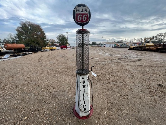 METAL GAS PUMP SCULPTURE