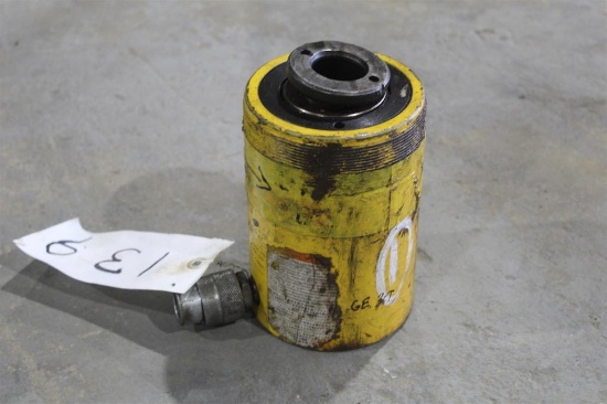 ENERPAC 30 TON HYDRAULIC RAM