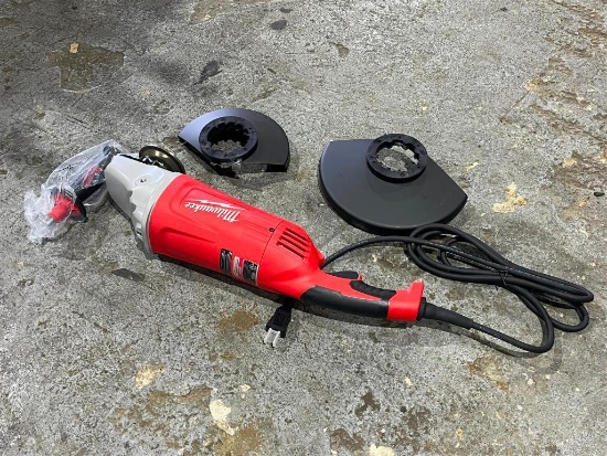 MILWAUKEE 7 INCH/9 INCH LARGE ANGLE GRINDER