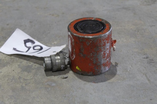 HYDRAULIC RAM