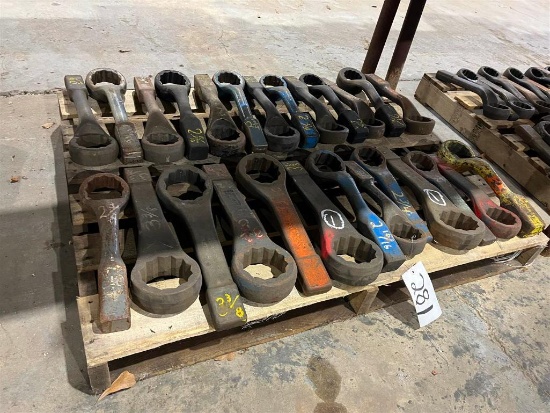 PALLET OF STRIKING WRENCHES