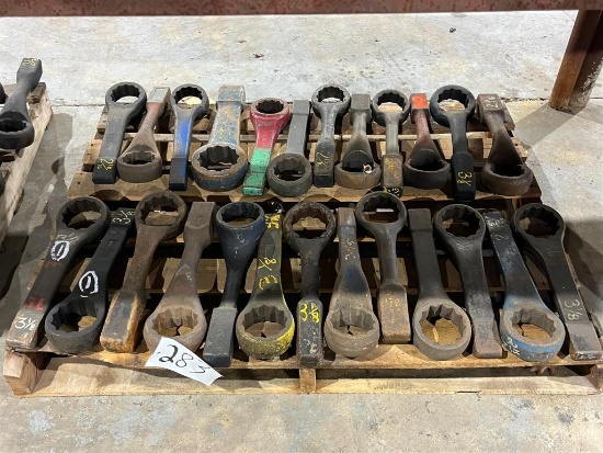 PALLET OF STRIKING WRENCHES
