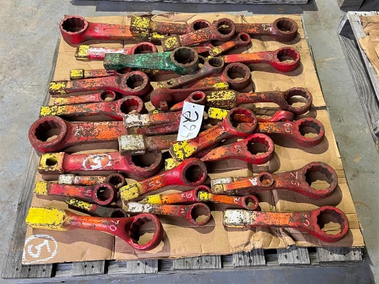 PALLET OF STRIKE WRENCHES