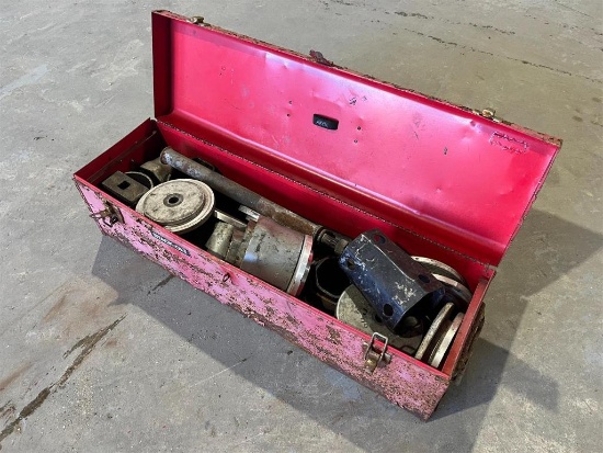 TOOL BOX OF SOCKETS AND SEALS
