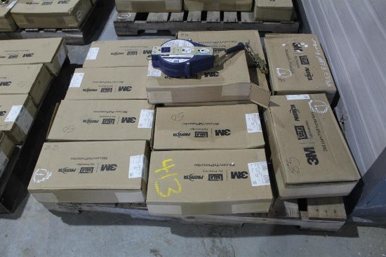 PALLET OF ULTRA LOC SELF RETRACTING LIFELINES