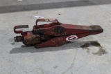 HYDRAULIC RAM SPREADER