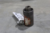 13.8 TON HYDRAULIC RAM