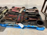 PALLET OF STRIKING WRENCHES