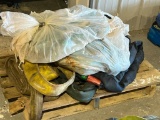 PALLET OF LIFTING SLINGS AND STRAPS