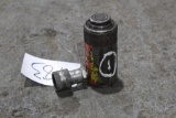 HYDRAULIC RAM