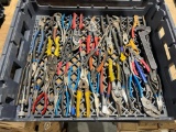 LOT OF VARIOUS PLIERS