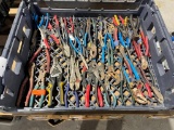 LOT OF VARIOUS PLIERS