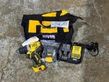 DEWALT DRILL CHARGER AND BATTERY