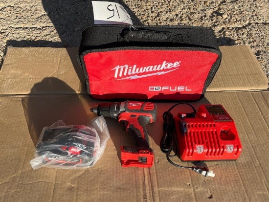 MILWAUKEE CORDLESS HAMMER DRILL WITH CASE AND CHARGER