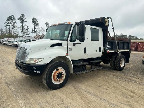 2005 INTERNATIONAL 4300 TRUCK