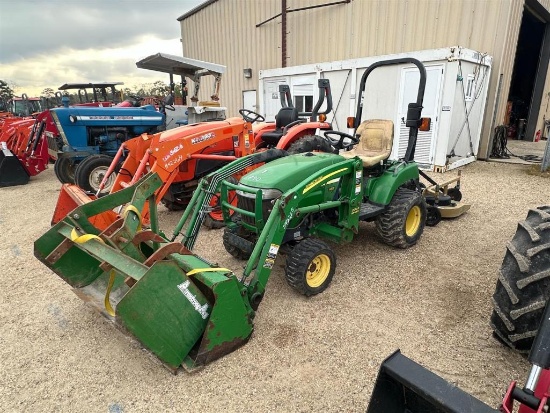 JOHN DEERE 2305 TRACTOR