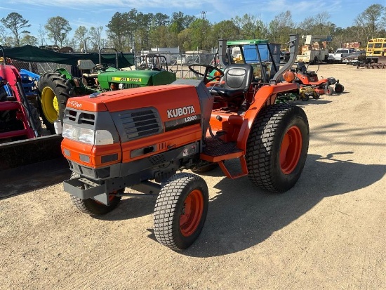 2004 KUBOTA L2900 TRACTOR