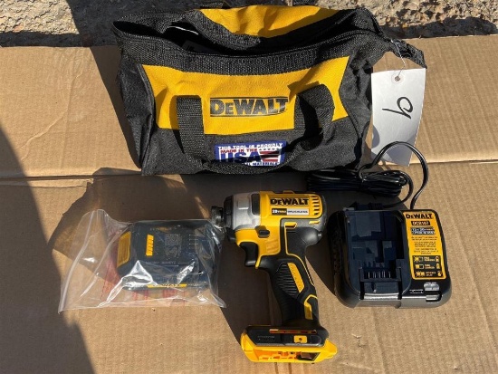 DEWALT DCF787 IMPACT WRENCH WITH BAG