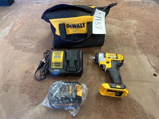 DEWALT DCF880 IMPACT WRENCH WITH BAG BATTERY AND CHARGER