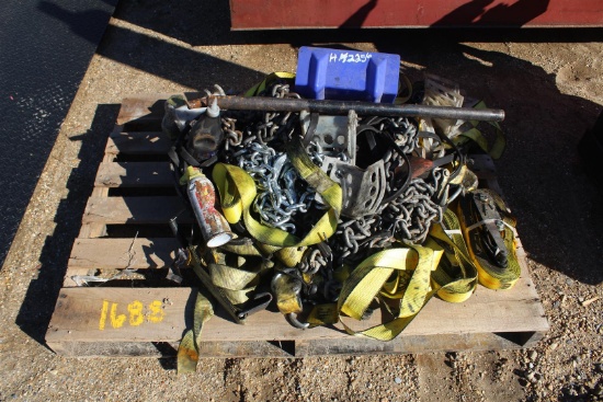 PALLET OF CHAIN AND BINDERS